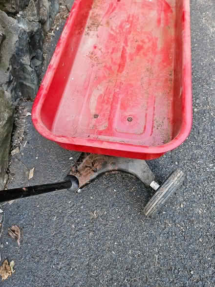 Photo of free Radio Flyer Red Wagon (Medford) #3