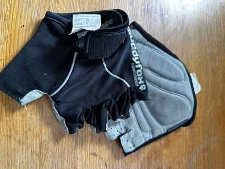 Photo of free Fingerless gloves (Virginia Water GU25) #1