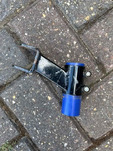 Photo of free Tag along for bike (Twyford, reading) #4