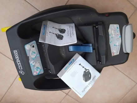 Photo of free Maxi cosi easy fix/cabriofix car base (Ladygrove OX11) #1