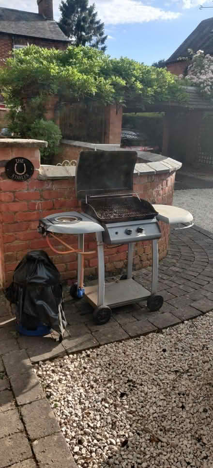 Photo of free Old Gas BBQ (Barnacle CV7) #4