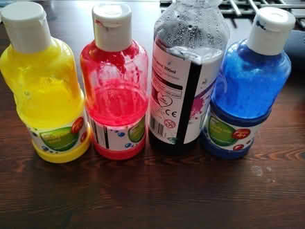 Photo of free Poster paint (Brickhill MK41) #1