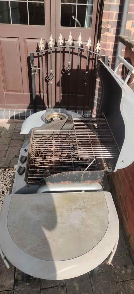 Photo of free Old Gas BBQ (Barnacle CV7) #3