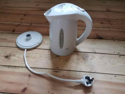 Photo of free Phillips kettle (Twerton) #1
