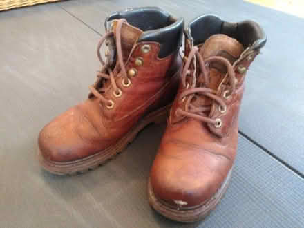 Photo of free Brown Caterpillar-brand leather boots, woman's size 4 (Dean EH4) #3