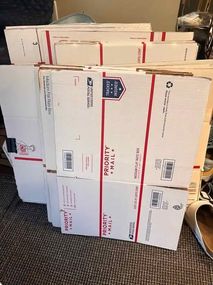 Photo of free priority boxes (97 Van Buren Ave Teaneck NJ) #1