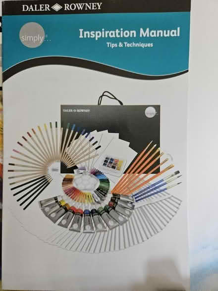 Photo of free Art kit and easel (Off S. Tyler Road, St Charles) #2