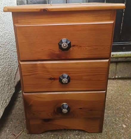 Photo of free Bedside drawers (SY2) #1