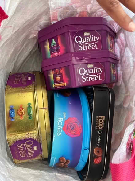 Photo of free 5 x large empty biscuit/sweet tins (SE19) #1