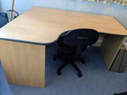 Photo of free Large desk (LE11) #3