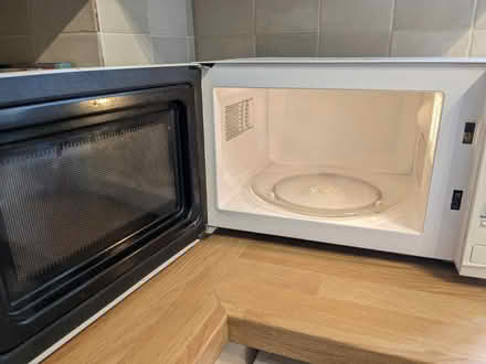 Photo of free Basic microwave (SN8) #2