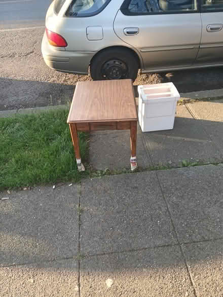 Photo of free End Table & Shredder (Central District) #1