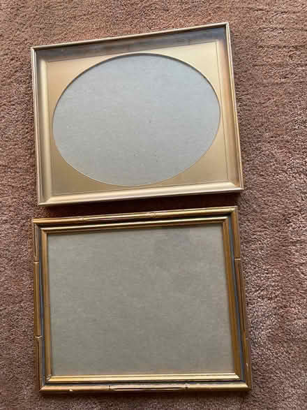 Photo of free #2 frames (Fremont Gomes area) #1