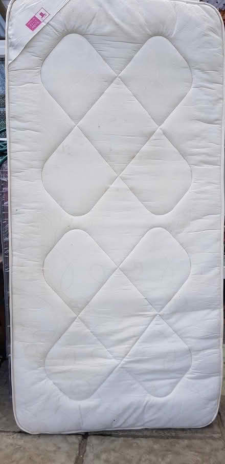 Photo of free Single mattress (Abbey Wood SE2) #2