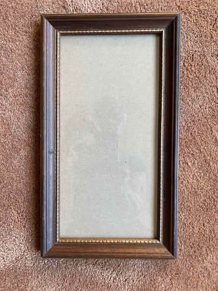 Photo of free #4 frame (Fremont Gomes area) #1