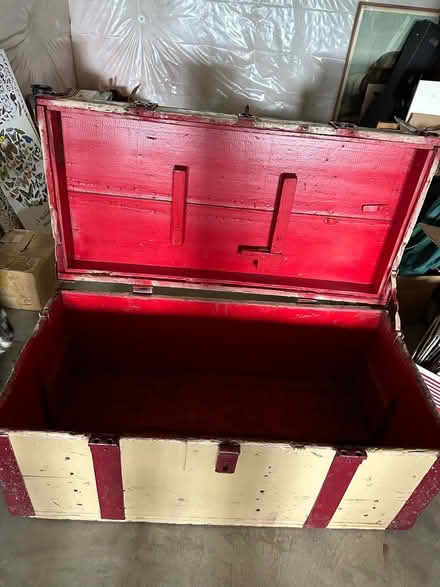 Photo of free Old chest (Eagle Ridge) #2