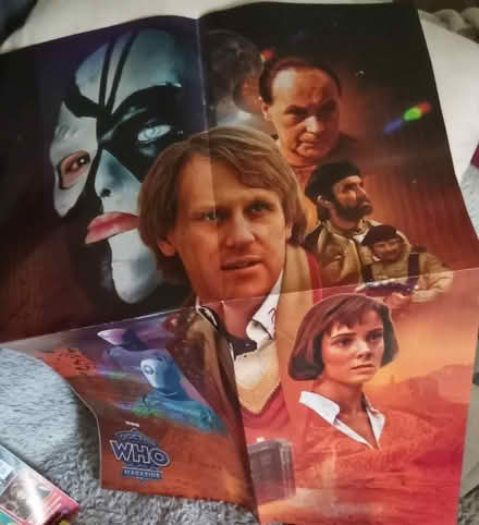 Photo of free Magazines and double sided Dr who poster (Pendleton M6) #3