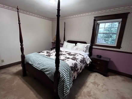 Photo of free Queen Ann bedroom set (Aurora Ontario) #1