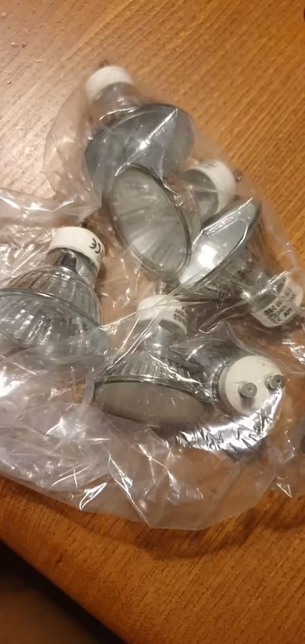 Photo of free 6 gu10 bulbs NOT LED (Hanover BN2) #1
