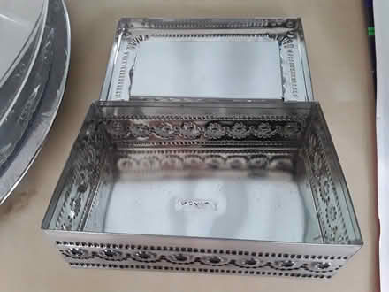 Photo of free small decorative tin box (Wynford) #1