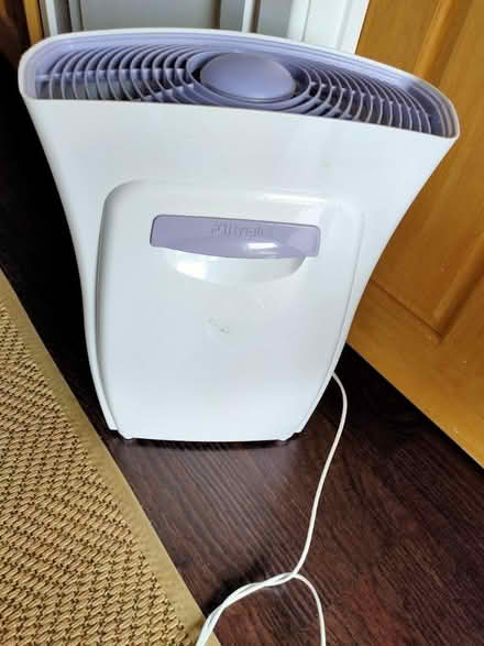 Photo of free Filtrete air filter (Cranleigh GU6) #1
