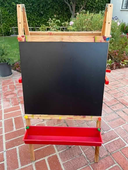Photo of free Kids Art Easel (Wilshire and La Cienega) #1