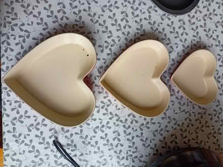 Photo of free Ceramic and Metal cake pans (W13) #2