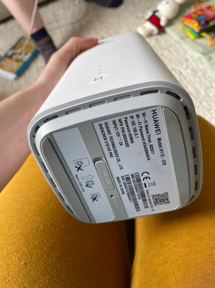 Photo of free Huawei 5g router - Three (Highbury and Islington N1) #2