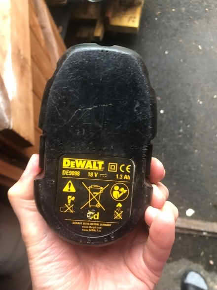 Photo of Dewalt battery (Penwortham PR1) #4
