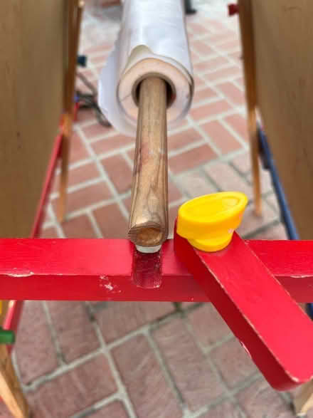 Photo of free Kids Art Easel (Wilshire and La Cienega) #4