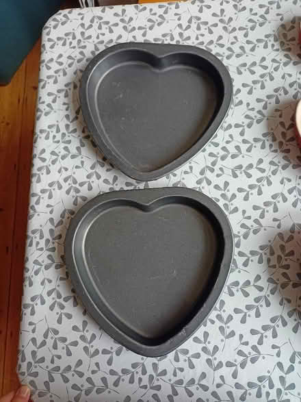 Photo of free Ceramic and Metal cake pans (W13) #3