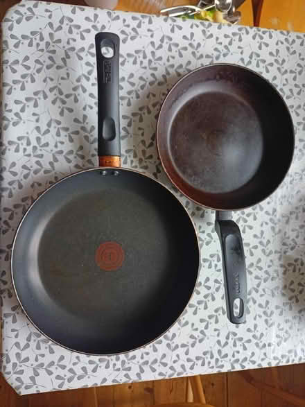 Photo of free TEFAL Pans (W13) #1