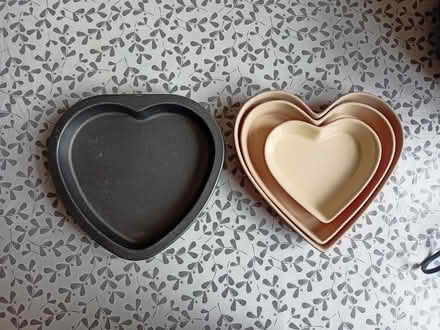 Photo of free Ceramic and Metal cake pans (W13) #1