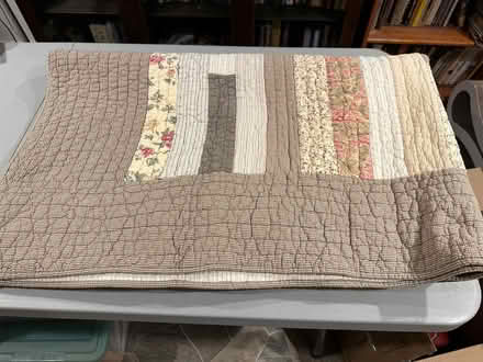 Photo of free Eddie Bauer Home twin quilt (Ballard) #1