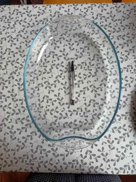 Photo of free Large Pyrex Dish (W13) #1