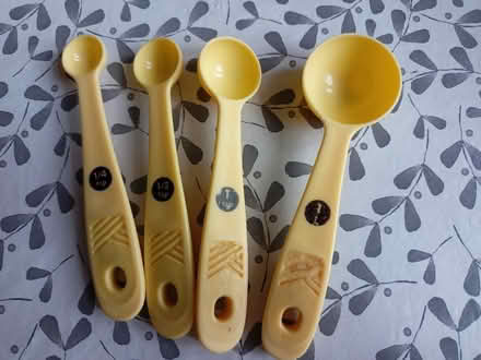 Photo of free Cup measure and Measuring spoons (W13) #3