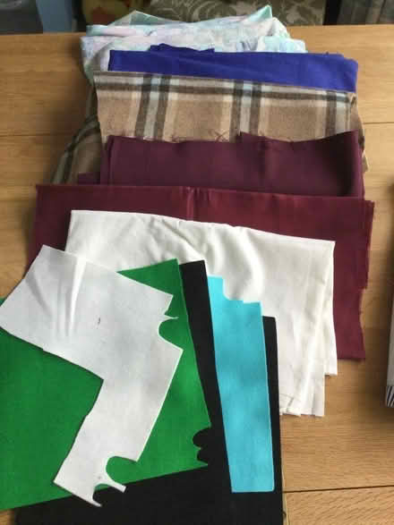 Photo of free Bag of fabric for crafting and sewing projects (Halton LS15) #4
