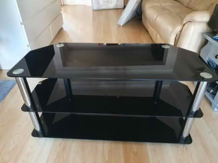 Photo of free Glass TV stand (Isleworth TW7) #2