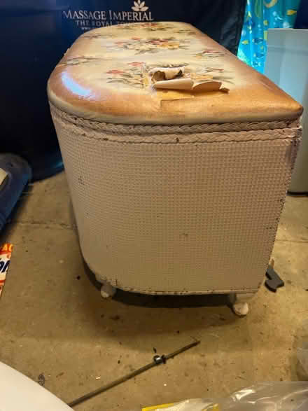 Photo of free Loyd loom style blanket box (HG5 Knaresborogh) #3