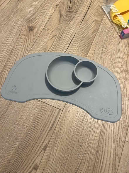 Photo of free Stokke placemat with bowl (NW6 West Hampstead) #1