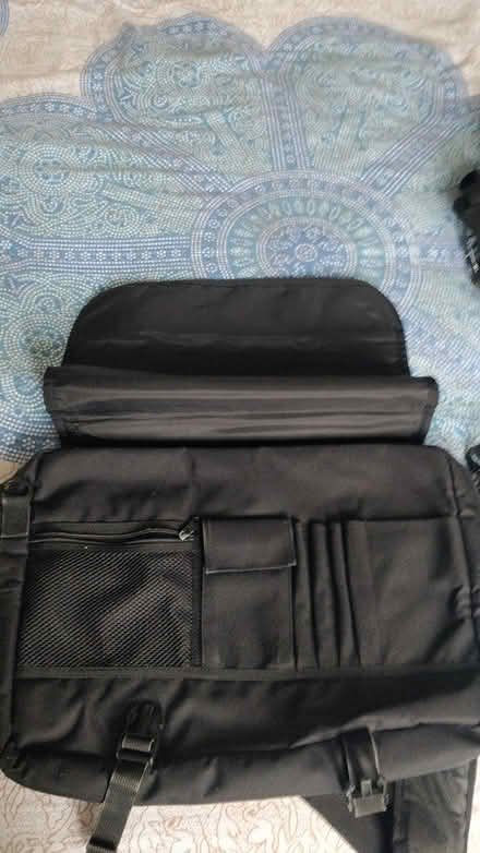 Photo of free Working / School/ Laptop bag (Stockwell SW9) #1