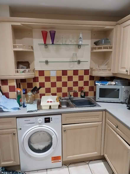 Photo of free Fitted kitchen coming out wc 4th July. (Belmont SM2) #2