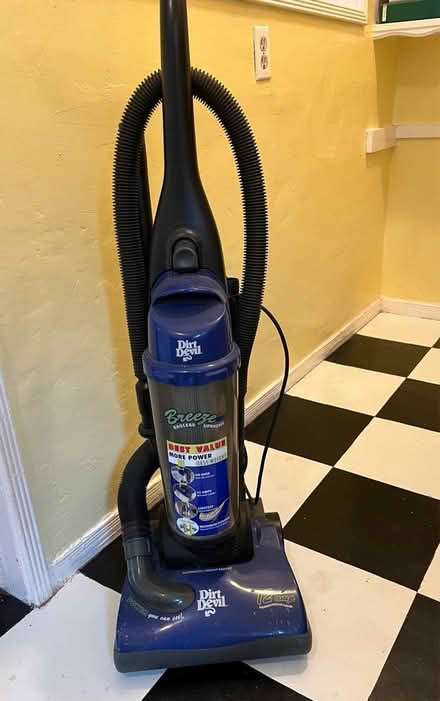Photo of free Dirt Devil vacuum cleaner (Koreatown) #2
