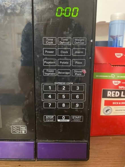 Photo of free Microwave old but working (Glenleigh Park TN39) #1