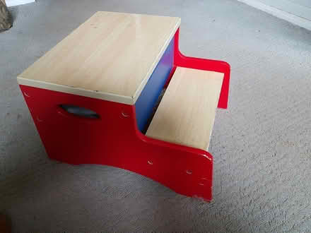 Photo of free Child's step/stool (Bronte and Third Line area) #1