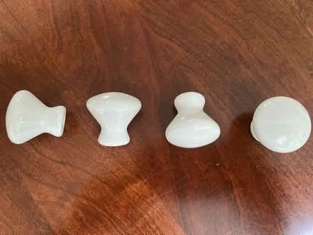 Photo of free Ceramic drawer/cabinet knobs (South Forsyth county) #1