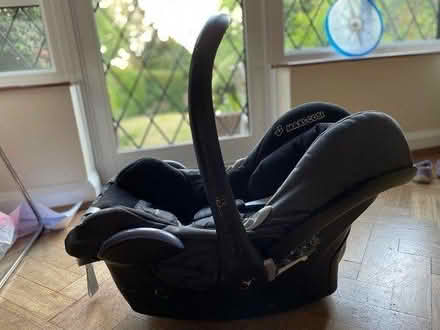 Photo of free Baby car seat Maxi Cosi Cabriofix (TN13) #2