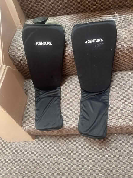 Photo of free Century kickboxing pads (Mission Dolores) #1