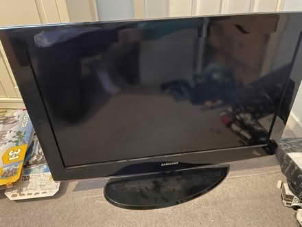 Photo of free Samsung 32” TV (Broadwater Down TN2) #1