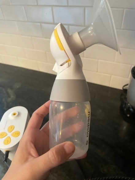 Photo of free Medela pump in style (Carle place/westbury) #2